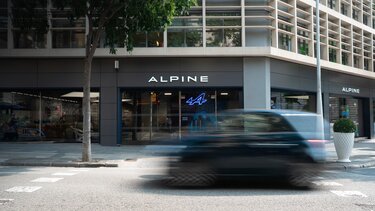 Alpine store