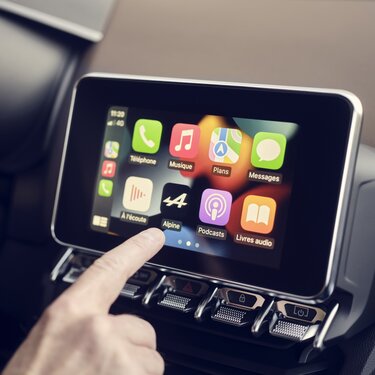 Alpine A110 GT – Système multimédia Android Auto™ et Apple CarPlay™ 