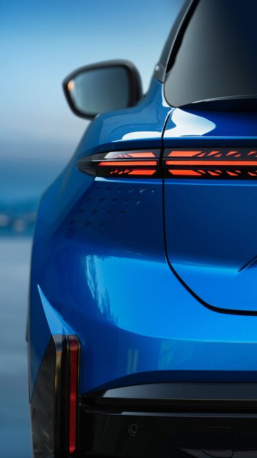 Alpine A390