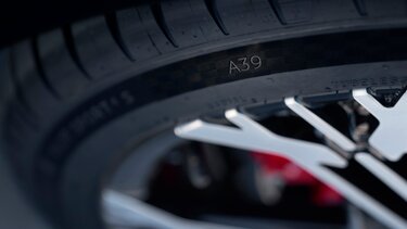 Alpine A390
