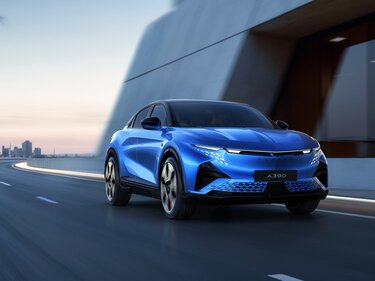  Alpine A390