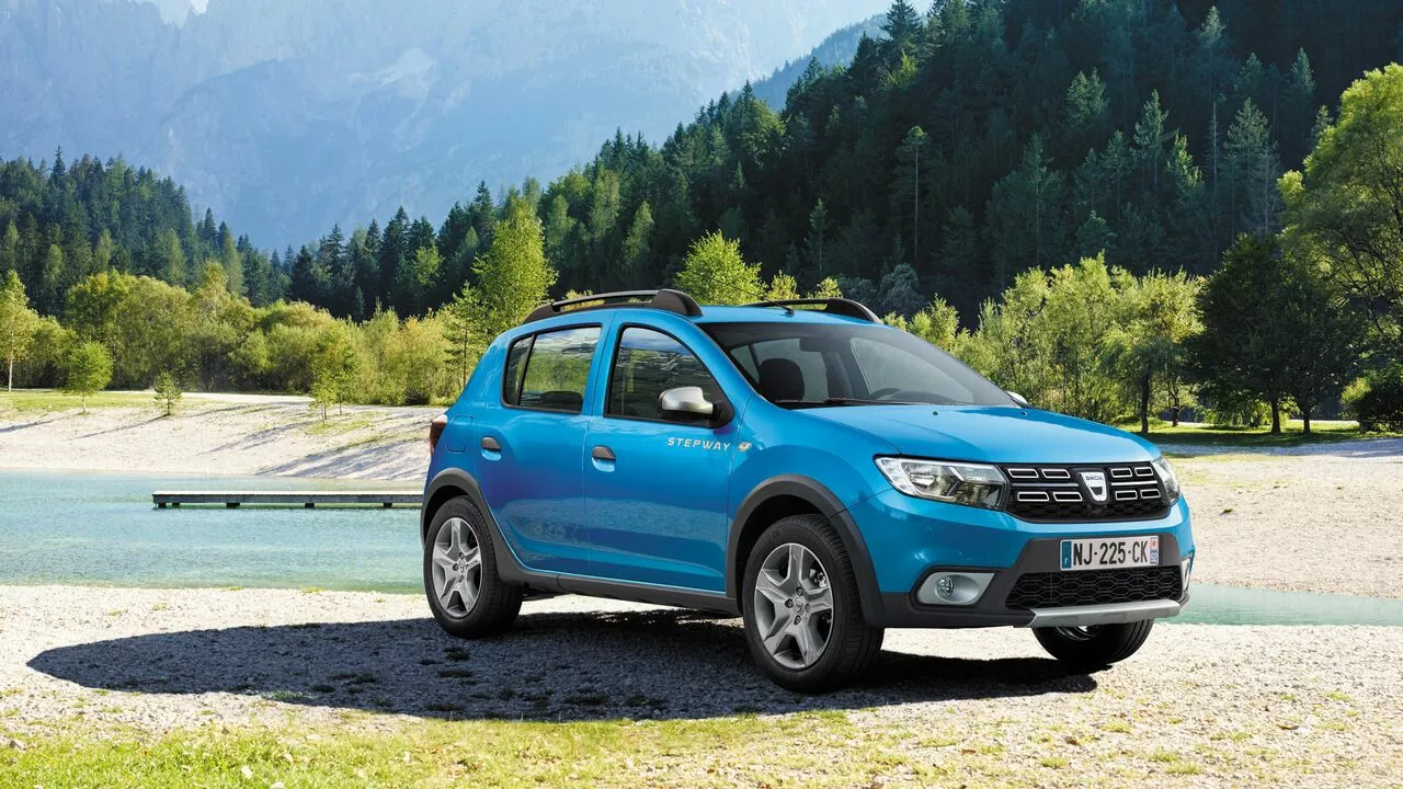 https://cdn.group.renault.com/dac/master/dacia-vn/vehicules/sandero-stepway/b52-sandero-stepway/b52-sandero-stepway-ph2/edito-2560x1440/dacia-sandero-stepway-b52-ph2-exterior-lifestyle-003.jpg.ximg.large.webp/1557307915854.webp