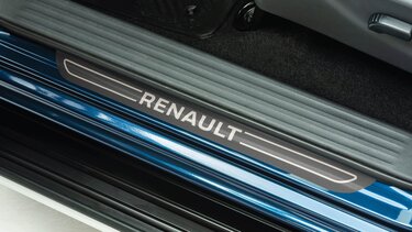 Renault ALASKAN - Barra de la plataforma de carga