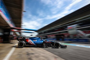 Alpine F1 in der Boxengasse Monaco