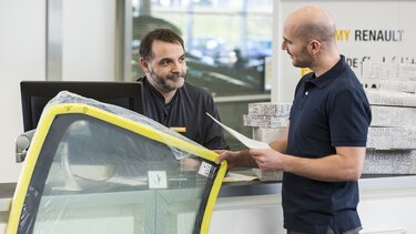 Scheibenaustausch in einer Renault Fachwerkstatt