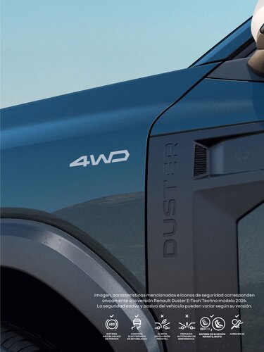 Renault Duster - 4WD badge on each side of the car