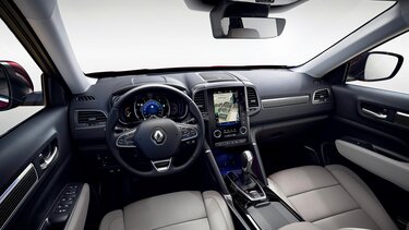 Renault Koleos Innenraum, Armaturenbrett, Lenkrad und Multimedia-Bildschirm