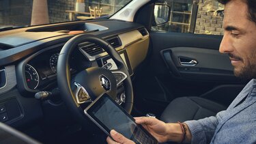 Renault Profesional: servicios conectados - IRIS LIVE