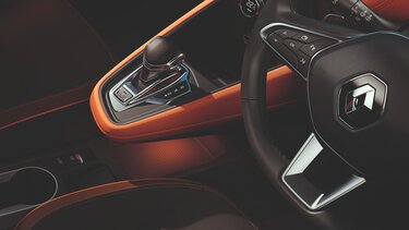 All-new CAPTUR gear lever 