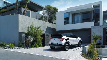 CAPTUR E-TECH - hybrid and plug-in hybrid SUV 