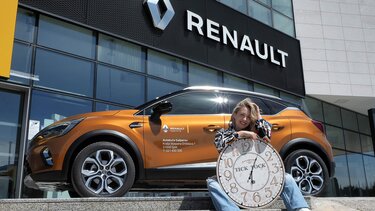 Pljevačica Albina ispred Renault centra