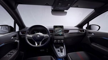 A Renault Captur belső kialakítása: kormány, műszerfal