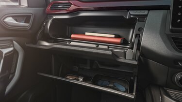 upper and cooled lower glove boxes