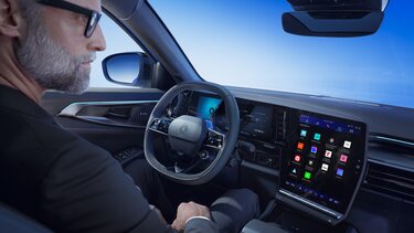 immagine veicolo megane e-tech per assicurazione finanziamento