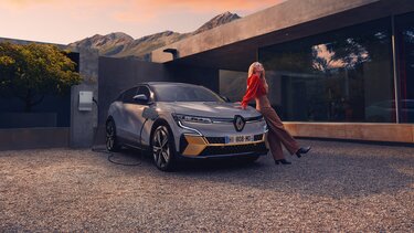 All-New Renault MEGANE compact saloon 