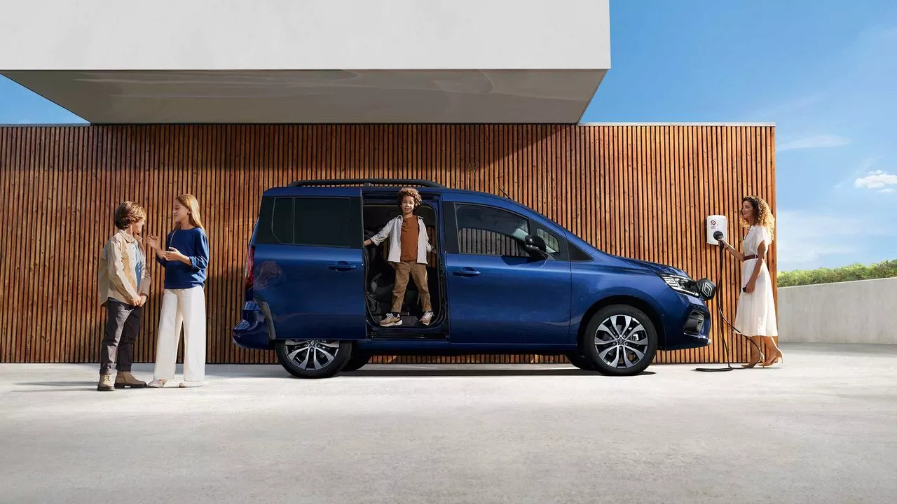 Renault Kangoo E-Tech 100% electric il furgone elettrico per la famiglia. 