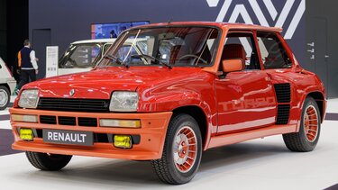 Retromobile 2022 Renault 5 rouge avant