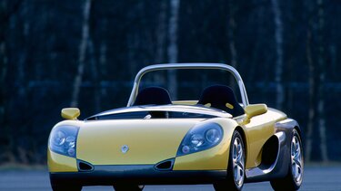 RENAULT SPIDER stationary front view