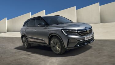 E-Tech full hybrid - silențios - Renault
