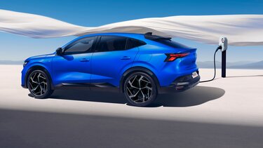 E-Tech plug-in hybrid - ricarica - Renault