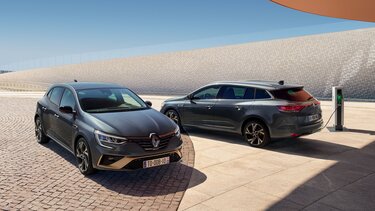 E-Tech plug-in hybrid - onderweg opladen - Renault
