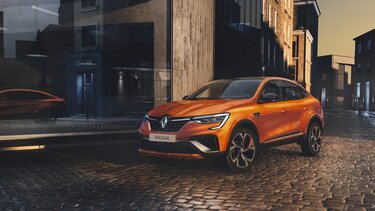 Renault ARKANA E-TECH 
