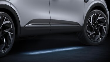 Renault Arkana E-Tech full hybrid ‒ príslušenstvo ‒ osvetlenie podvozku pri priblížení