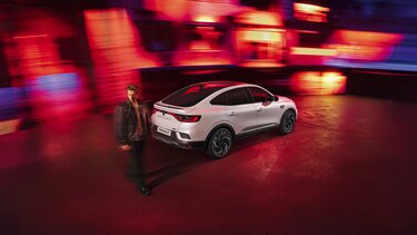 objednání termínu se 100% digitální zkušeností – možnosti financování a služby – Renault Arkana E-Tech full hybrid