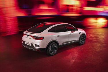 Renault Arkana E-Tech full hybrid - dynamic character