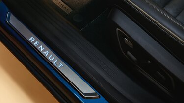 nerezová lišta nákladové hrany zavazadlového prostoru na míru – příslušenství – Renault Austral E-Tech full hybrid
