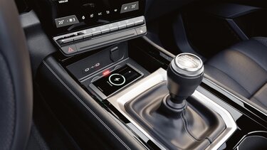 carregador por indução - acessórios - Renault Austral E-Tech full hybrid