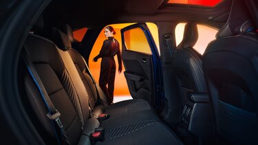 Posuvná lavice –Renault Captur E-Tech full hybrid