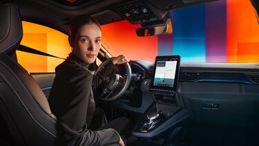 navigatie in realtime - Renault Captur E-Tech full hybrid