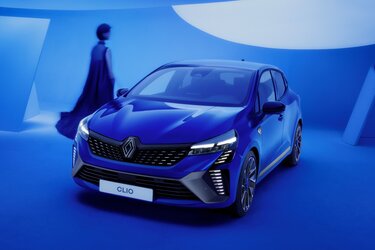 Renault Clio E-Tech full hybrid – Kühlergrill, Frontscheinwerfer und Tagfahrlicht