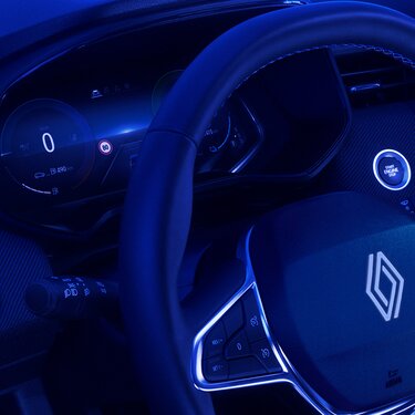 Renault Clio E-Tech full hybrid - digitale snelheidsmeter