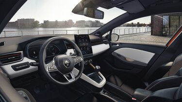 Interior mașină mică Renault CLIO
