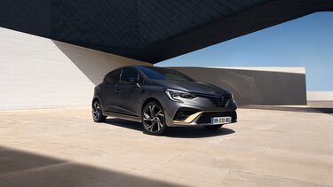 Renault clio hybrid