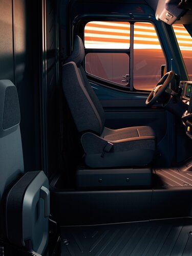 Renault Estafette E-Tech electric - folding seat for occasional use