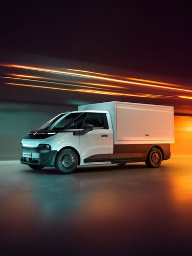 Renault Goelette E-Tech electric - complete range of conversions