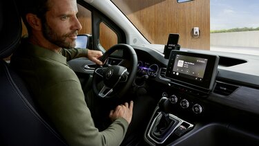 Renault Kangoo E-Tech w 100% elektryczne - wnętrze lifestyle