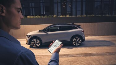 Renault Megane E-Tech 100% electric - servicii cu conectare online