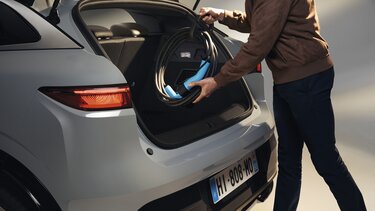  100% elektrický Renault Megane E-Tech – Mobilize charge pass