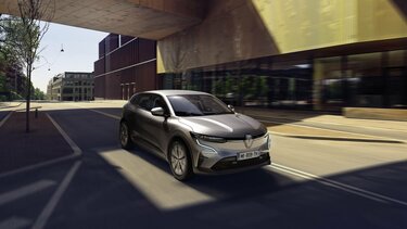 Renault Megane E-Tech 100% electric sur la route