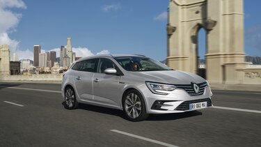 Der Neue Renault MEGANE Grandtour von aussen