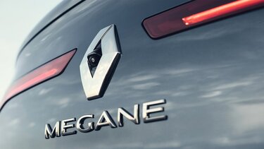 Зовнішній вигляд MEGANE Sedan 