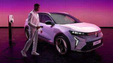E-Tech 100% electric - laden - Renault