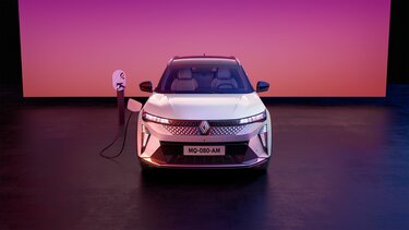 Ladestation – Renault Scenic E-Tech elektrisch