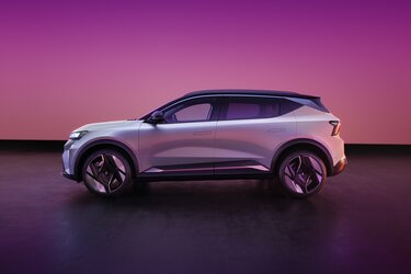 perfil - Renault Scenic E-Tech 100% eléctrico