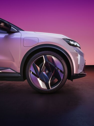 wheel rim - Renault Scenic E-Tech 100% electric