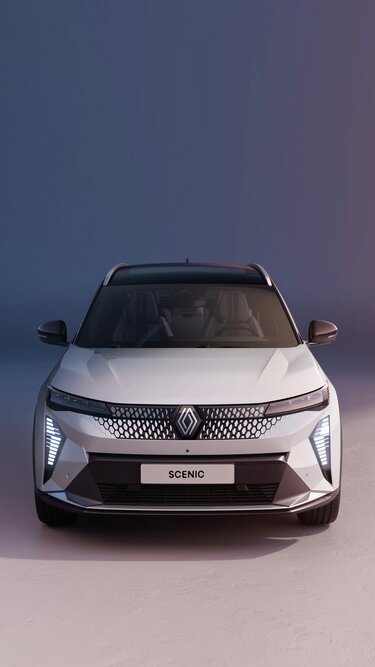 Autonomia e potência - Renault Scenic E-Tech 100% electric